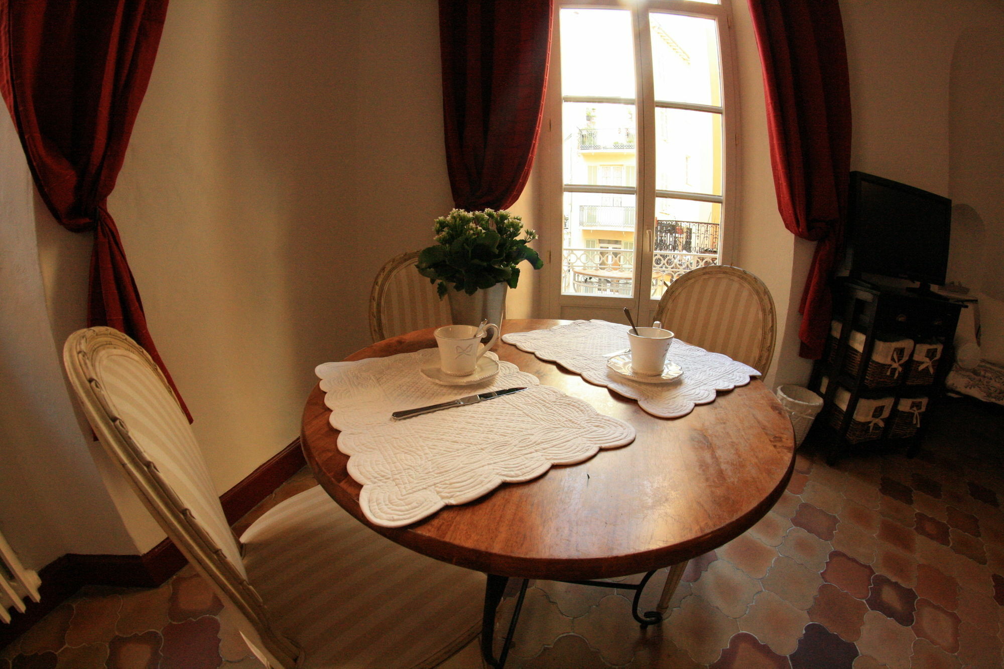 L'Oustaria 3 Bedrooms Apartment, Old Town นีซ ภายนอก รูปภาพ